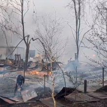 Rusijoje per gamtinius gaisrus Uralo kalnuose žuvusių žmonių skaičius padidėjo iki 21