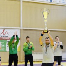 Lietuvos čempionais trečius metus iš eilės tapę „Šviesos“ rankininkai susižėrė visus titulus