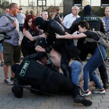 Baltarusijoje į ligonines pateko 200 žmonių, nukentėjusių per susirėmimus