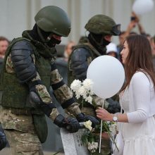 Baltarusijoje šeštoji protestų diena baigėsi be demonstrantų vaikymų ir areštų