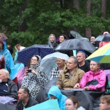 „Akacijų alėja“: daina – bendravimo būdas