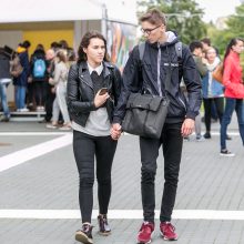 „Erdvėlaivis Žemė“ pakvietė panerti į mokslo gelmes