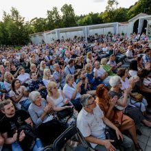 Pažaislyje – skambi festivalio „Purpurinis vakaras” įžanga