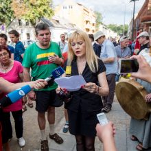 Protestas dėl medžių – su šūkiais „Kaunas kertasi!“ ir tylos minute