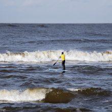 Ant seklumos užplaukęs laivas – nutemptas į uostą