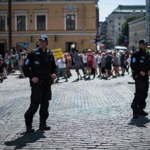 Pasitinka D. Trumpą ir V. Putiną: kūdikis vyro veidu susitiks su šnipu blogiečiu