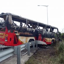 Užsidegus autobusui Taivane žuvo visi 26 keleiviai