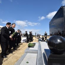 Japonijoje paminėtos katastrofiško cunamio metinės