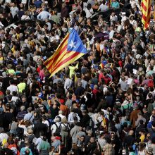 Katalonų vyriausybės pareigūnų sulaikymas įžiebė protestus Barselonoje