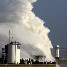 Airijai smogusi galinga audra nusinešė tris gyvybes