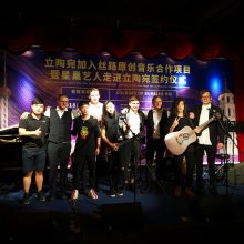 „Colours of Bubbles“ Kinijoje: grupę stebina koncertams pasiruošuosi publika