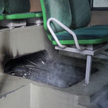 Kaune užsiliepsnojo autobusas, Kauno rajone – lengvasis automobilis