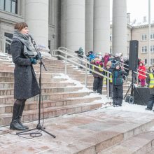 V. Landsbergiui įteiktas „Neužmirštuolės“ medalis