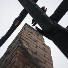 Kauno rajone per savaitę sudegė du greta stovėję namai 
