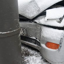 Kaune – trijų automobilių avarija, yra sužeistųjų