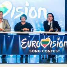 „Eurovizijos“ scenoje – kovų menai, dūžtantys stiklai ir pieštos ašaros