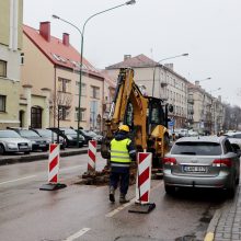 Panaikins sankryžoje besiformuojančią įgriuvą