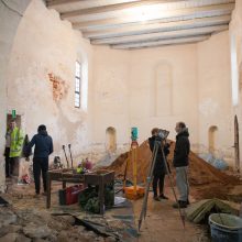 Zapyškio bažnyčioje archeologams padeda lobių ieškotojai