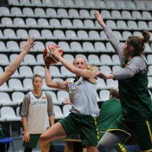 Lietuvos moterų krepšinio rinktinė atvyko į Rusiją
