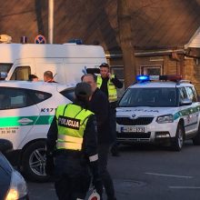 Avarija Savanorių prospekte: susidūrė taksi ir ligonį vežęs greitosios ekipažas