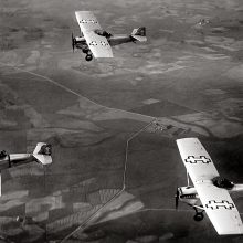 Istorija: garsieji ANBO lėktuvai skrydžio metu – juops J.Miežlaiškis fotografavo apie 1935 m. 
