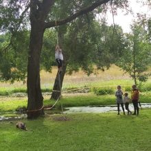 Kauno rajone vyko pirmasis šunų biatlonas: iššūkių netrūko ir keturkojų šeimininkams