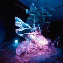 Ledo skulptūros Jelgavoje – vienos lankomiausių meno kūrinių lauke