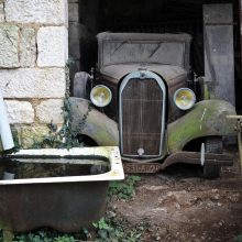Netikėtai rastą senovinių automobilių kolekciją tikisi parduoti už 20 mln. eurų