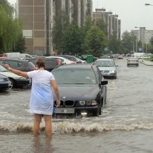 Audra, kainavusi šimtus tūkstančių eurų