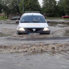 Audra, kainavusi šimtus tūkstančių eurų