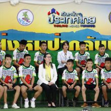 Iš urvo Tailande išgelbėti berniukai bus įšventinti per budistų ceremoniją