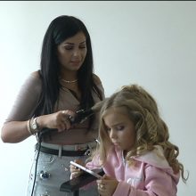 Dukrą nuo 4-erių į mažųjų Mis konkursus lydinti lietuvė: grožis gyvenime padės