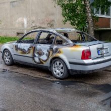 Kaune vėl liepsnojo automobilis