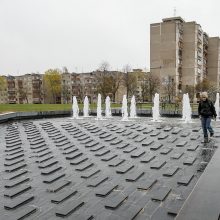 Čečėnijos aikštės fontanas jau džiugina kauniečius