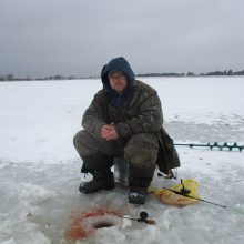 Ant Kauno marių ledo – alkoholiu nesišildantys žvejai ir žiemos pramogų mėgėjai