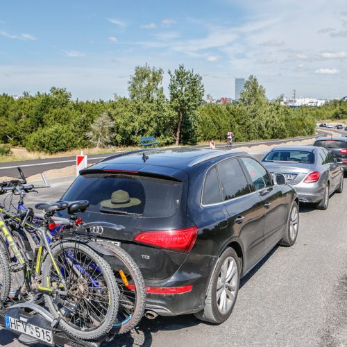 Automobilių eilės Smiltynėje  © Vytauto Petriko nuotr.