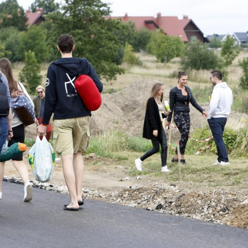 Į Karklės festivalį toliau plūsta žmonės  © Vytauto Liaudanskio nuotr.