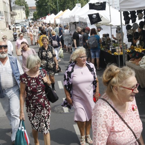 Jūros šventės mugėje – gausybė prekių  © Vytauto Liaudanskio nuotr.