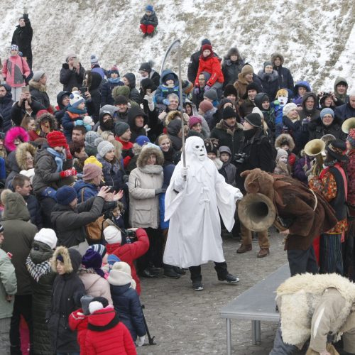 Klaipėdiečiai nenusižengė tradicijoms: per Užgavėnes išdykavo ir sudegino Morę  © Vytauto Liaudanskio nuotr.