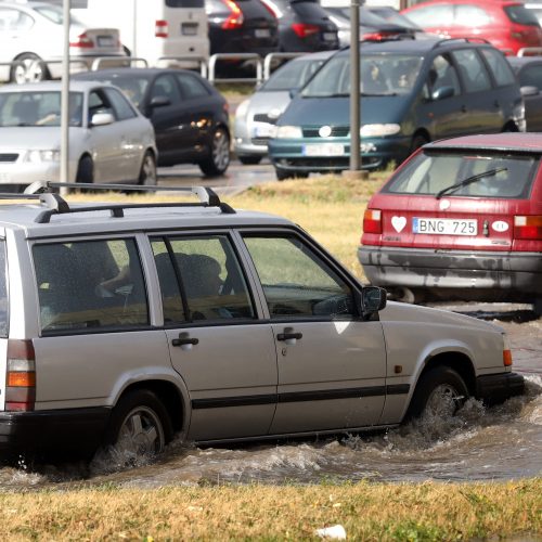 Po liūties ir vėl skęsta Kaunas  © Laimučio Brundzos nuotr.