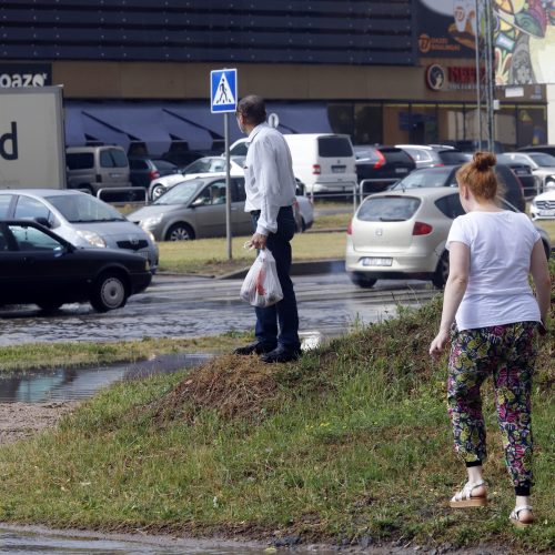 Po liūties ir vėl skęsta Kaunas  © Laimučio Brundzos nuotr.