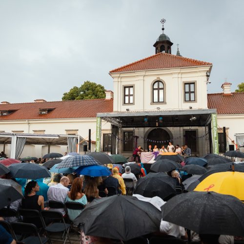 Pažaislio liepų alėjos vakarai | „Vestuvės“. Rež. O. Koršunovas  © Eitvydo Kinaičio nuotr.