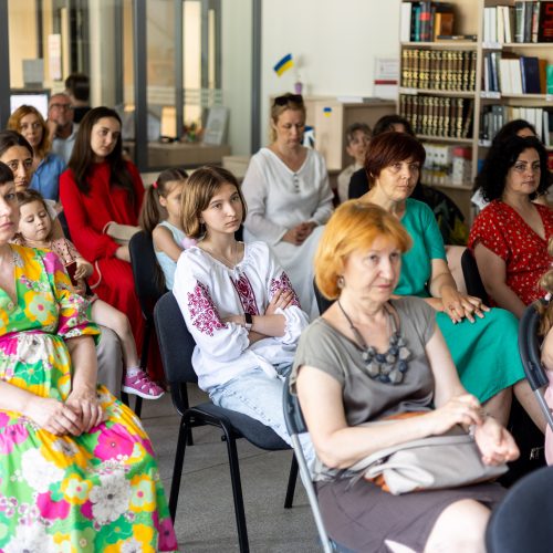 Vilniaus centrinėje bibliotekoje atidaryta ukrainiečių literatūros lentynėlė  © Ž. Gedvilos / BNS nuotr.