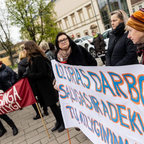  Sveikatos priežiūros darbuotojų akcija Vilniuje  © P. Peleckio/ BNS nuotr. 