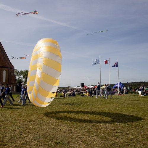 Aitvarų festivalis Zapyškyje <span style=color:red;>(2023)</span>  © Simono Baltušio nuotr.