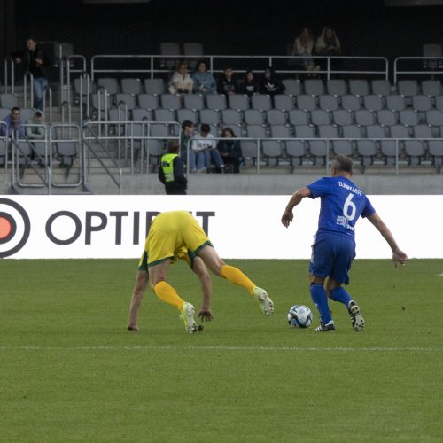 Kauno S. Dariaus ir S. Girėno stadione įvyko Lietuvos ir FIFA futbolo legendų rungtynės  © Simono Baltušio nuotr.