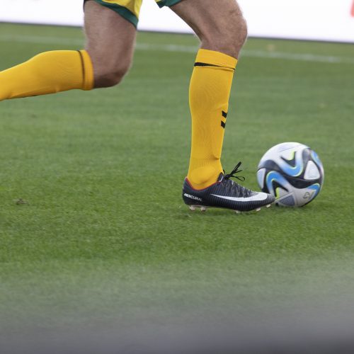Kauno S. Dariaus ir S. Girėno stadione įvyko Lietuvos ir FIFA futbolo legendų rungtynės  © Simono Baltušio nuotr.