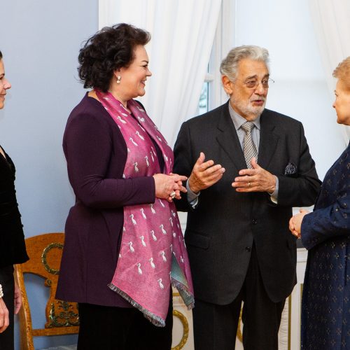 Operos žvaigždė P. Domingo – Prezidentūroje  © Pauliaus Peleckio / Fotobanko nuotr.