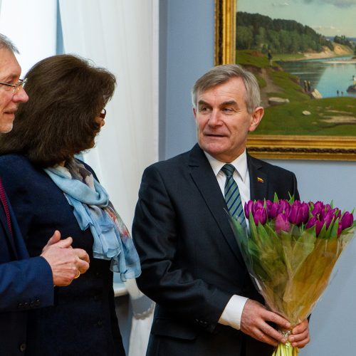 Seimo valdyba sukviesta į Prezidentūrą  © Pauliaus Peleckio / Fotobanko nuotr.