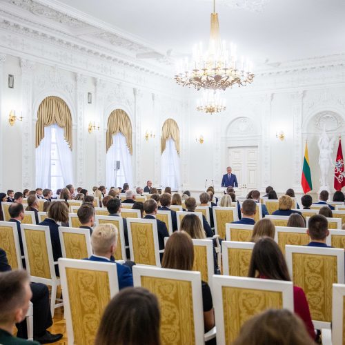 Konstitucijos egzamino nugalėtojų apdovanojimai  © I. Gelūno / Fotobanko nuotr.